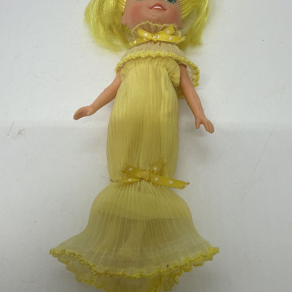 Vintage Kenner Rose Petal Place Daffodil Yellow Doll 1984 - Picture 3 of 8